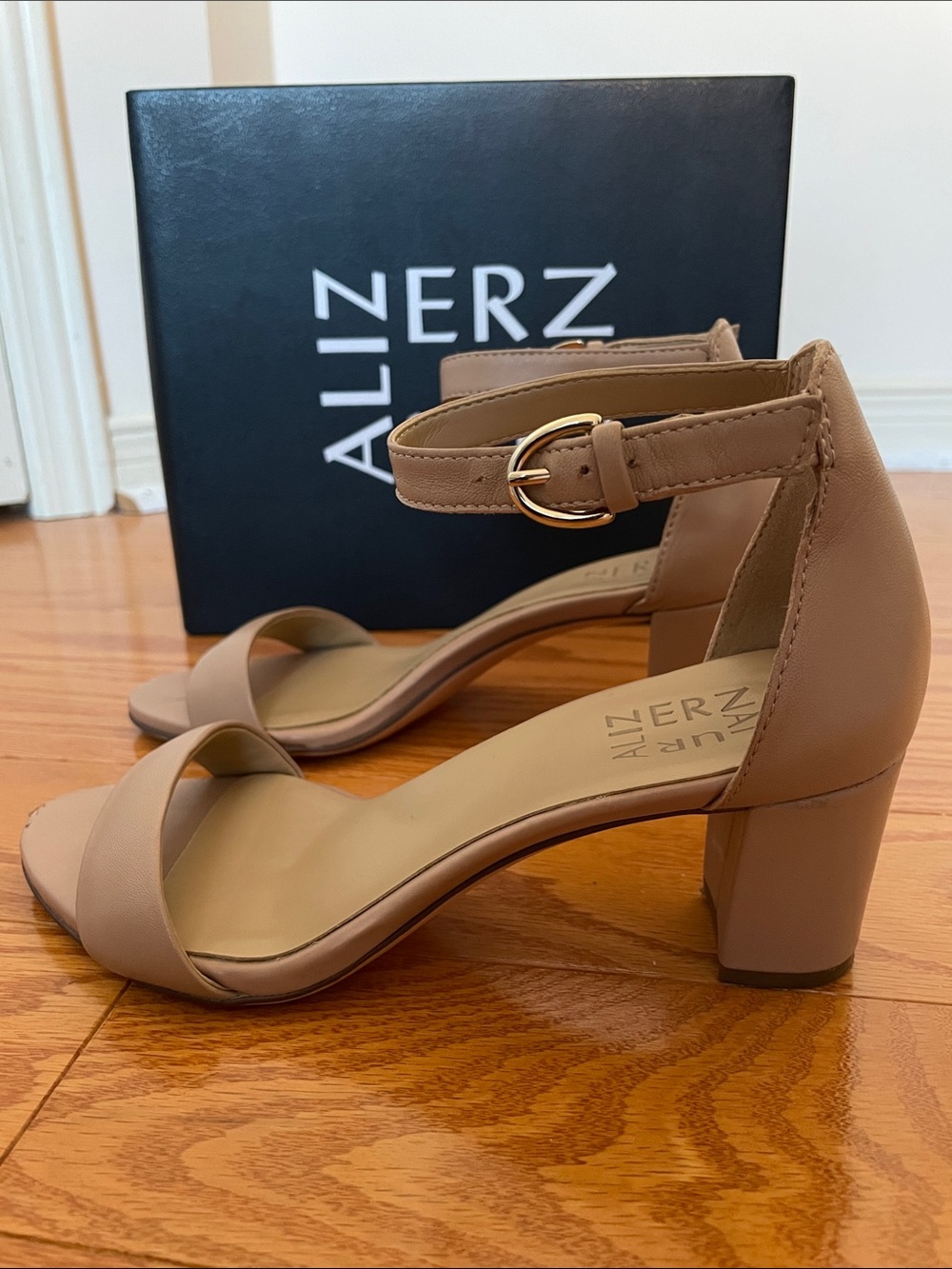 Naturalizer Vera Sandal Heel in Creme Brulee Leather, Women’s 5.5